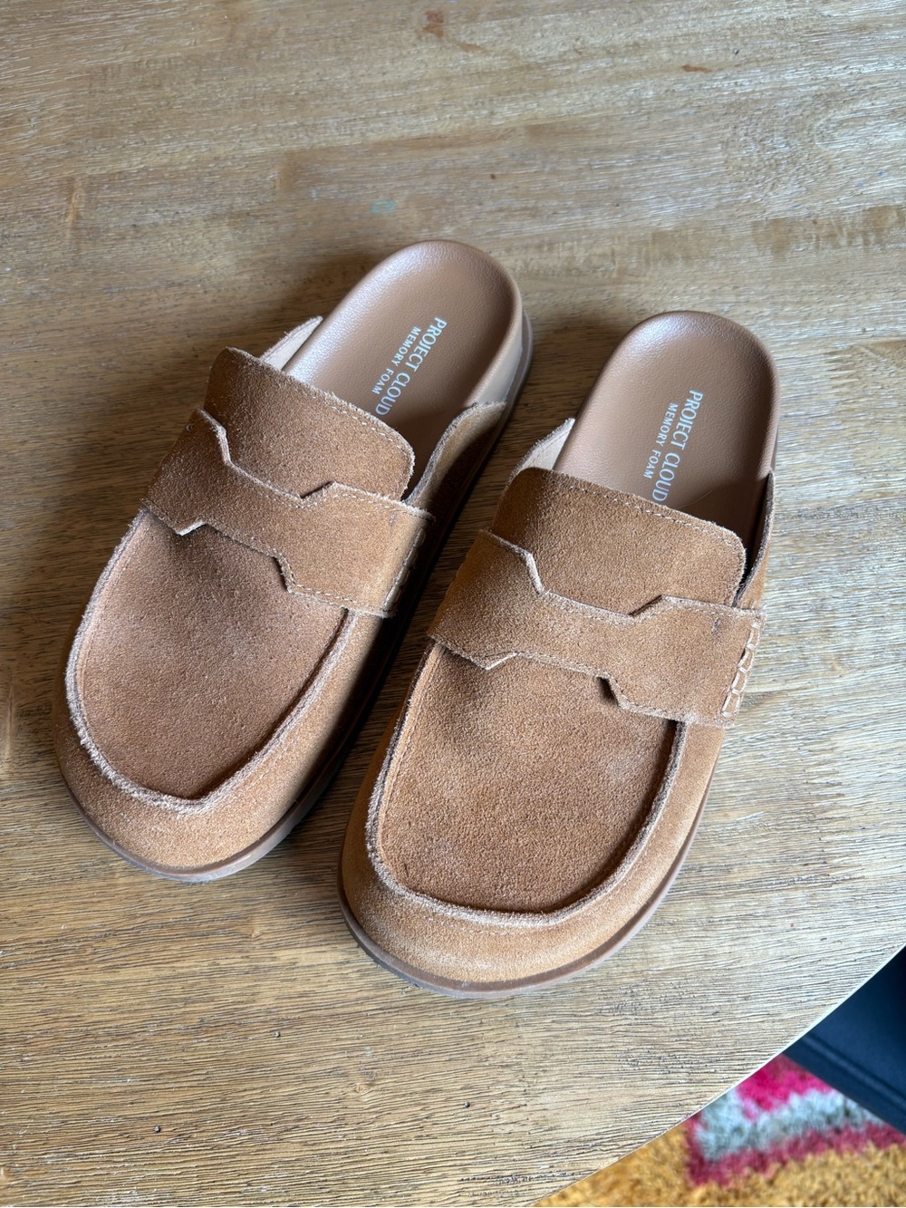 Like new! Project Cloud FOAMY (WOMEN)
Genuine Suede Womens Clogs | Arch Support